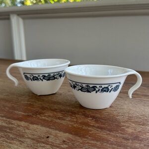 Corelle Old Town Blue Hook Mug Set (set of 2)